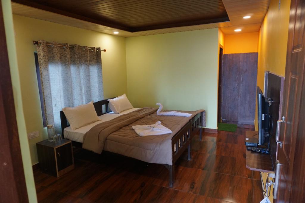 Drona Hills Resort Drona Hills Resort